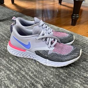 Nike Flyknit Odyssey React
